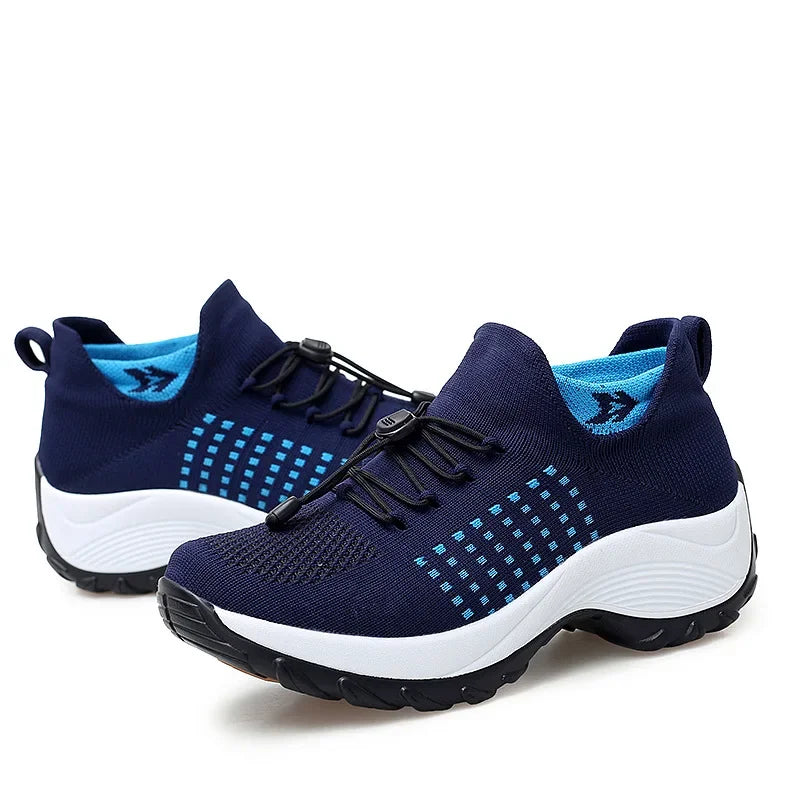 Thick-soled breathable sports shoes