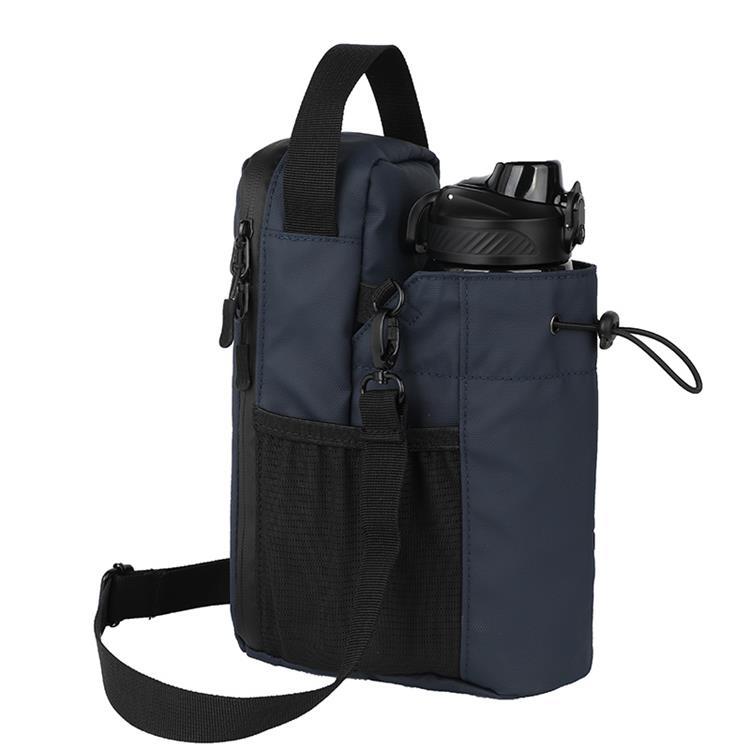 Magnetic water bottle bag